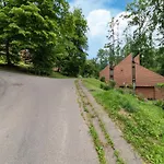 In Hastiere Near Castle Feriehus