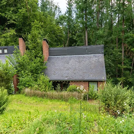 Сasa de vacaciones In Hastiere Near Castle