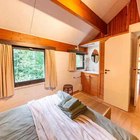 In Hastiere Near Castle Сasa de vacaciones