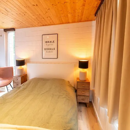 Сasa de vacaciones In Hastiere Near Castle *