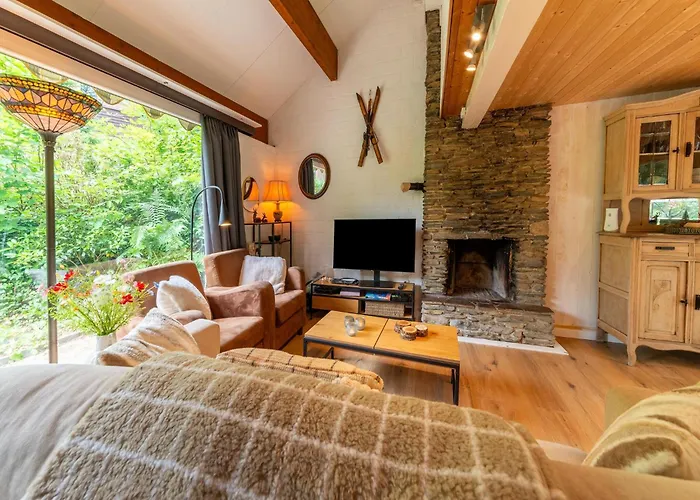 In Hastiere Near Castle Feriehus Blaimont