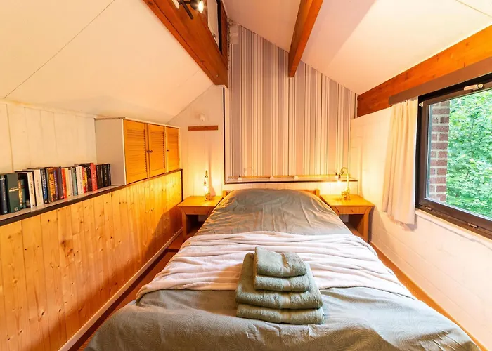 In Hastiere Near Castle Feriehus *