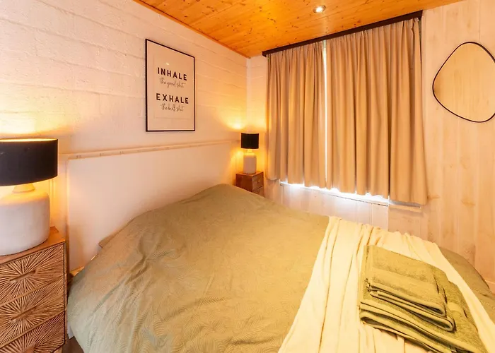 In Hastiere Near Castle Feriehus *